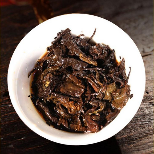 357g Yiwu Ripe Puerh Tea Year Old Tree Pu-erh Cooked Tea Yunnan Pu'er Tea