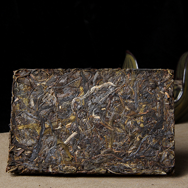Yunnan Raw Pu-erh Tea Yiwu Ancient Tree 2012 Puerh Tea Brick Pu'er Shengcha 500g