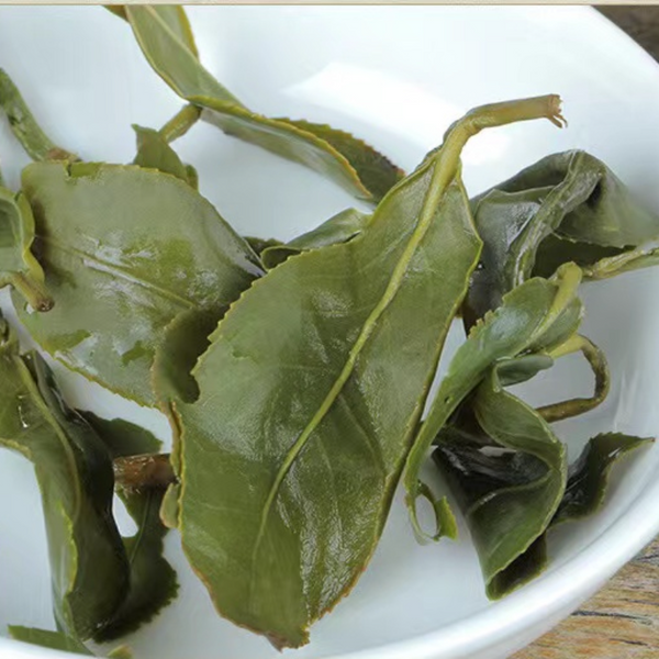 Da Yu Ling Oolong Green Tea Taiwan Loose Leaf Oolong Tea Vacuum Packing 300g