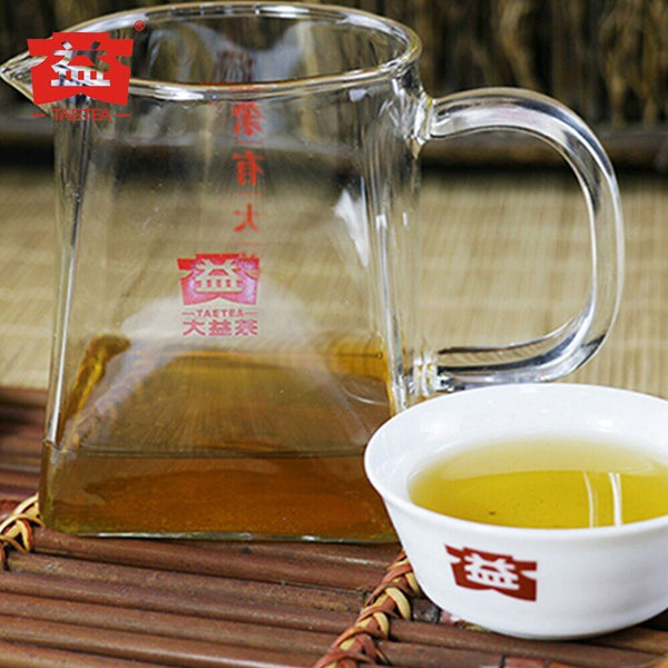 TAETEA 7542 Sheng Puerh Dayi 1401 Batch Raw Pu er Menghai Tea Cake 357g