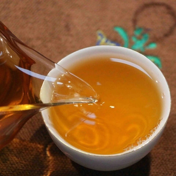 Chunming Gold Award Organic Thousand-year Old Tree Yiwu Pu-erh Tea 357g Raw