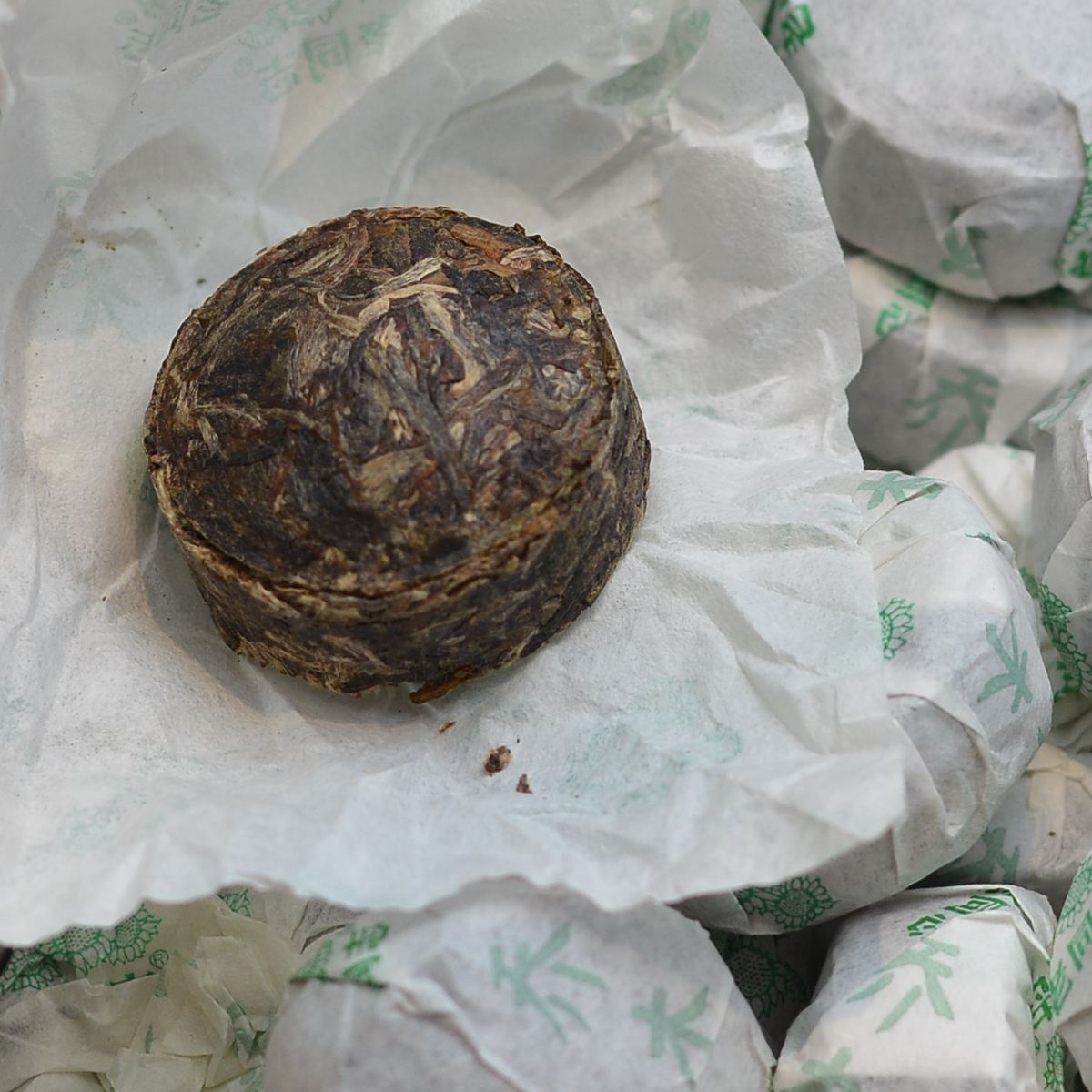 HAIWAN Old Comrade Qiao Mu Tuo Pu-erh Tea Tuo Raw Puer Mini Lao Tong Zhi