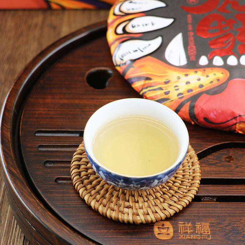 400g Zodiac of Tiger Blessings Yunnan Raw Puerh Tea Haiwan Raw Puer Tea Secondary image