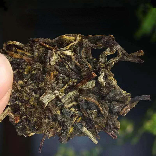250g Yiwu Puerh Tea Brick Yunnan Pu-erh Raw Tea Collcetion Pu'er Tea Health Care