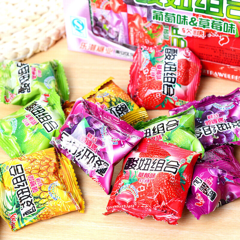 10g*40 Chinese nostalgic snack Le Chao Sour Girl Gummy乐潮酸妞软糖组合混合水果味糖果8090后怀旧零食 Main image