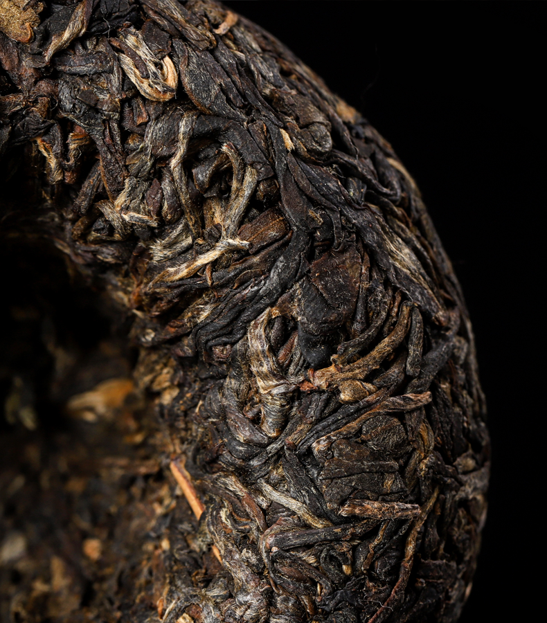 Yunnan Meng Hai Ba Jiao Ting Sheng Tuo Cha Bulang Mt. Puer Tea Raw 500g Box