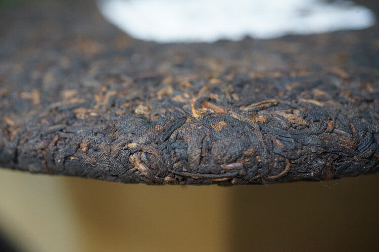 CIFbuy 826 * 2014 Yunnan Long Run Tea Ripe Puer Tea Cake Lin Cang Old Tree Pu'er 357g