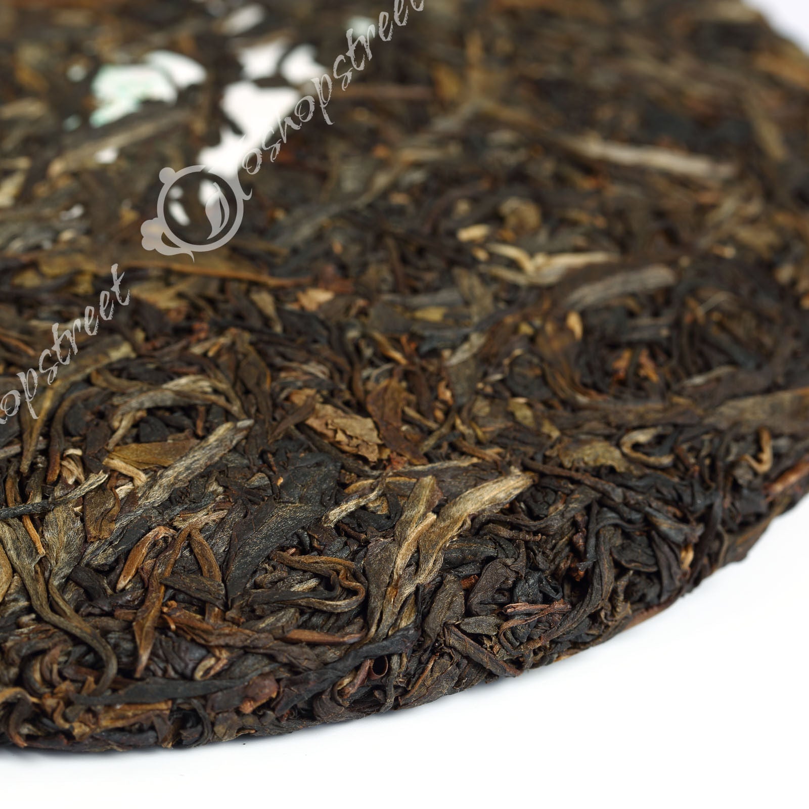 Year 357g Yunnan Menghai Ancient Tree Spring Raw Cake Puer Pu'er Puerh Tea