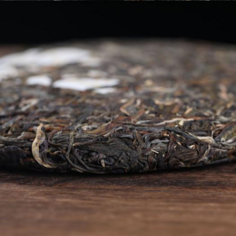 357g Yunnan Raw Puerh Tea Cake Bulang Mountain Pu-erh Shengcha Premium Pu'er Tea