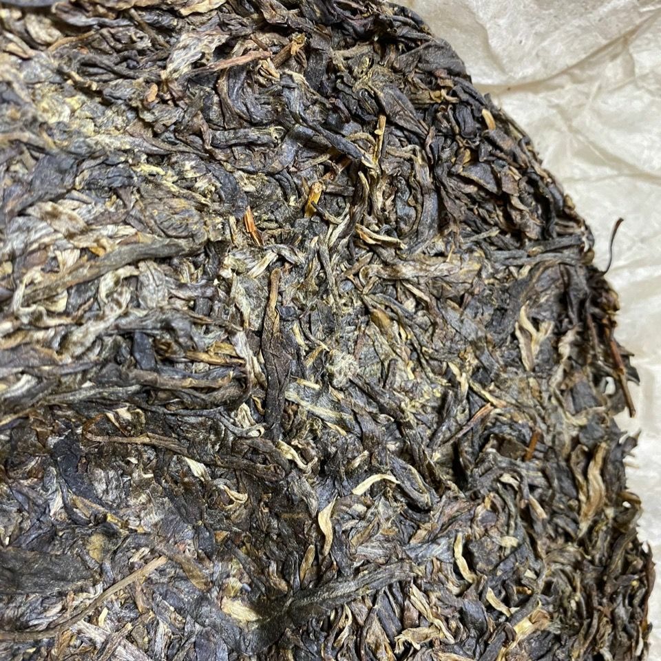 Yunnan Mengku Iceland Raw Puer Spring Tender Leaf Sheng Puerh Tea 357g