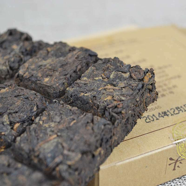 Yunnan Menghai Dayi Pu-erh Lao Cha Tou * 2014 Brick Ripe Puer Tea Brick 100g