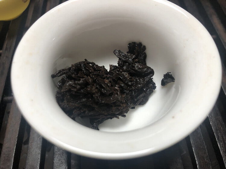 CIFbuy 826 * 2014 Yunnan Long Run Tea Ripe Puer Tea Cake Lin Cang Old Tree Pu'er 357g