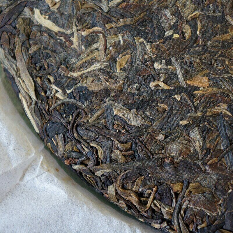 /yr Lao Tong Zhi 9948 Raw pu er Tea Yunnan Old Comrade puer 357g