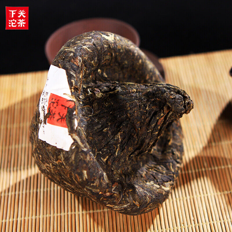 Bao Yan Jin Cha * Xiaguan Flame Tibetan Mushroom Shaped Pu'er Tea 250g Raw