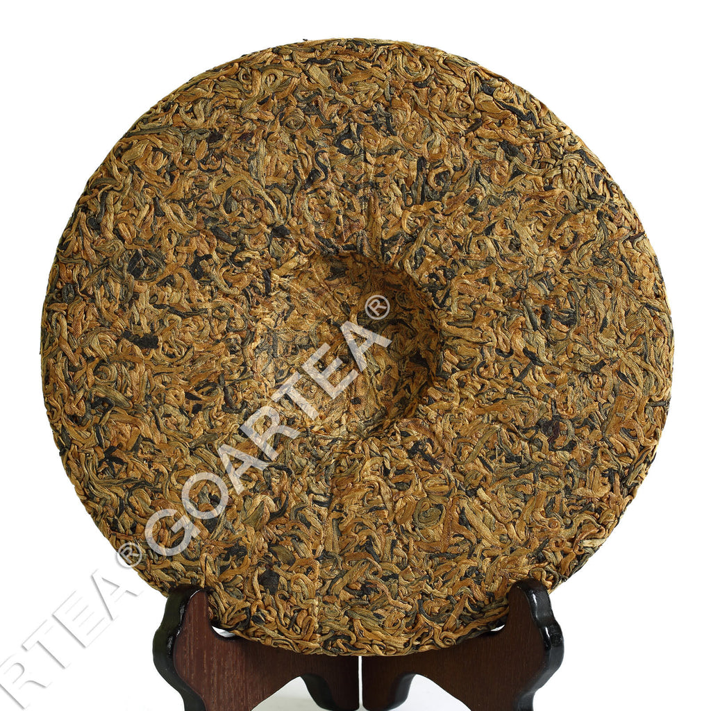 TeaHELLOYOUNG 357g Nonpareil Supreme Golden Buds Dian Hong Yunnan Black Tea Cake