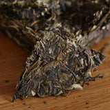 250g Yunnan Raw Pu'er Tea Brick Lincang Golden Leaf Puerh Tea Big Leaves Pu-erh