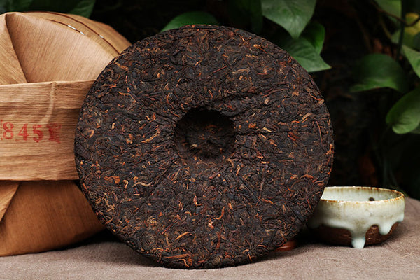 Yun Nan Qi Zi Bing Cha Yunnan Menghai Lang He 8451 Puer Puerh Ripe Tea 357g