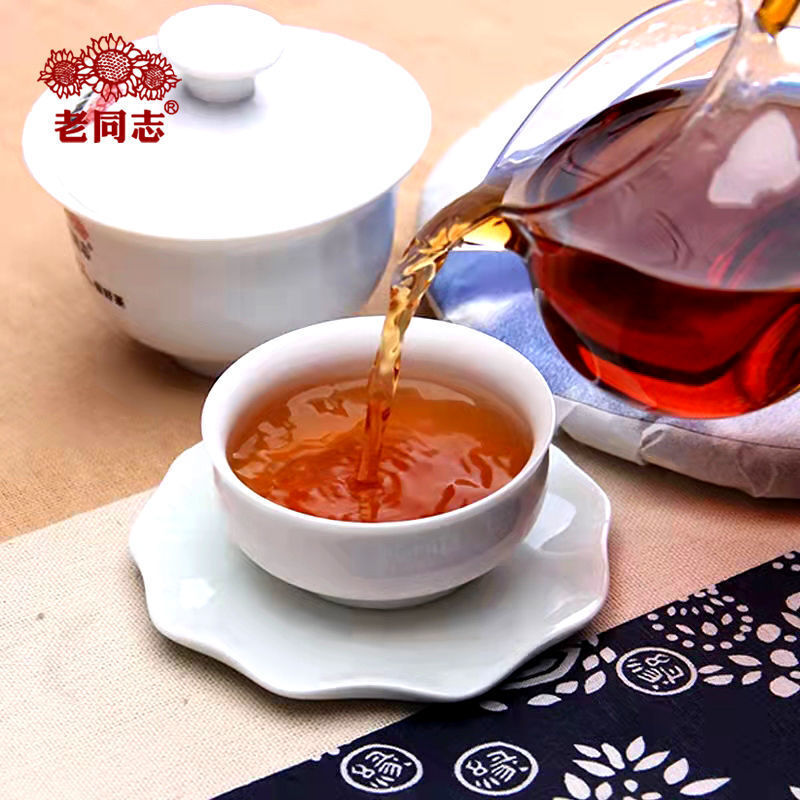 Haiwan Puer Cake "Winter" Dong Xue Shu Pu Erh Tea and Weight Loss Tea 400g