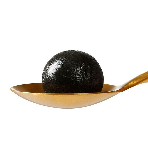 Handmade Balls with Sesame Seeds and Honey, Black Sesame Chinese Herbal Tea