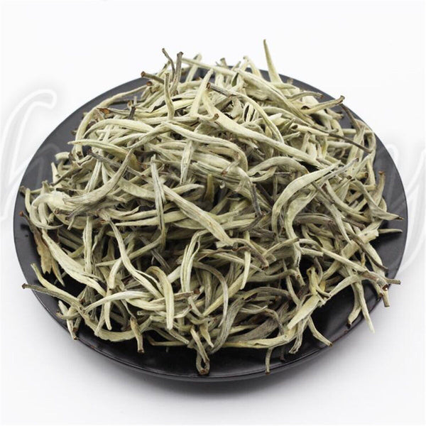 Thé en vrac blanc à l'aiguille d'argent Bai Hao Yin Zhen biologique