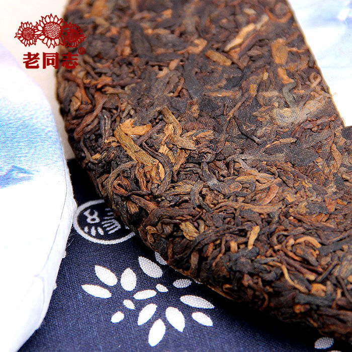 Haiwan Puer Cake "Winter" Dong Xue Shu Pu Erh Tea and Weight Loss Tea 400g