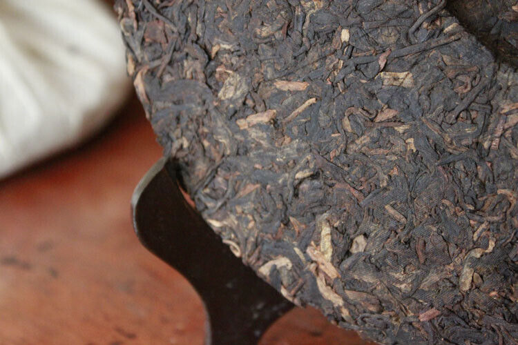 Yunnan Tong Qing Hao Yiwu Mt. Old Tea Ripe Puer Cooked Puerh Tea Cake 357g