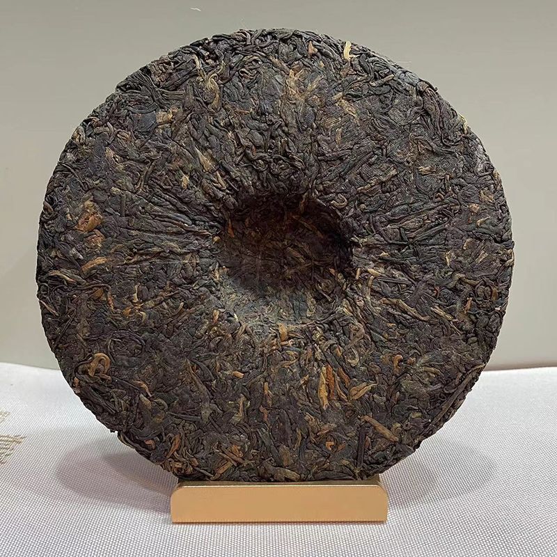 HaiWan 9978 Lao Tong Zhi Old Comrade Ripe Puer Tea Cake 357g