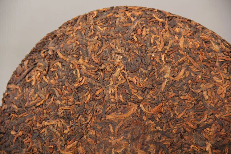 Pu'er Cooked Ripe Tea Yunnan Puer Gongting Golden Bud Pu-erh Tea Cake 357g