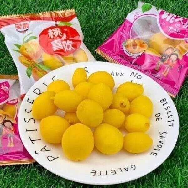 Chinese spicy snack Sweet and Sour Crispy Peach honey peach 30g*10bag
