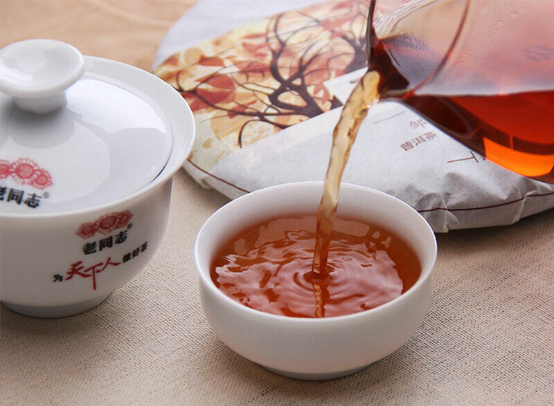 Hu Po Chun Amber *  Haiwan Old Comerade Puer Tea Cake Ripe Pu-erh Shu 357g