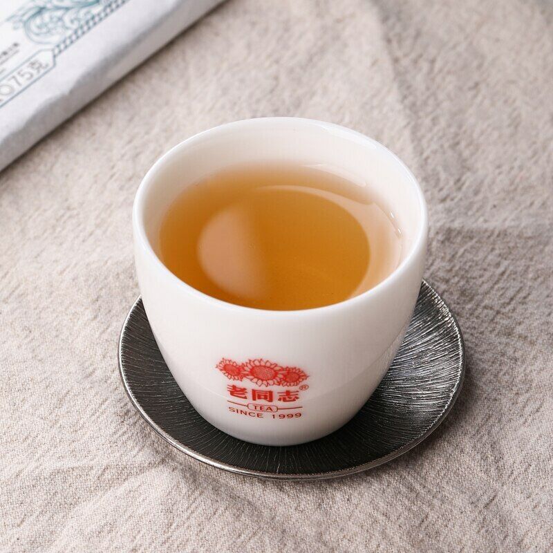 Old Comrade Raw Puer Emerald Haiwan Laotongzhi Cang Cui Shen Puer Tea 150g