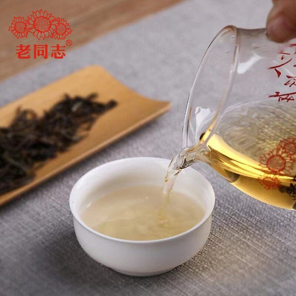 Haiwan Old Comrade Sheng Puer Tea Lao Tong Zhi 9948 Raw Puer Tea 357g