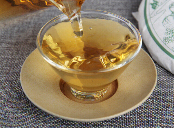 Pu'er Tea Moonlight Beauty Puer Moon White Pu-erh Cake 357g Raw Puerh Tea