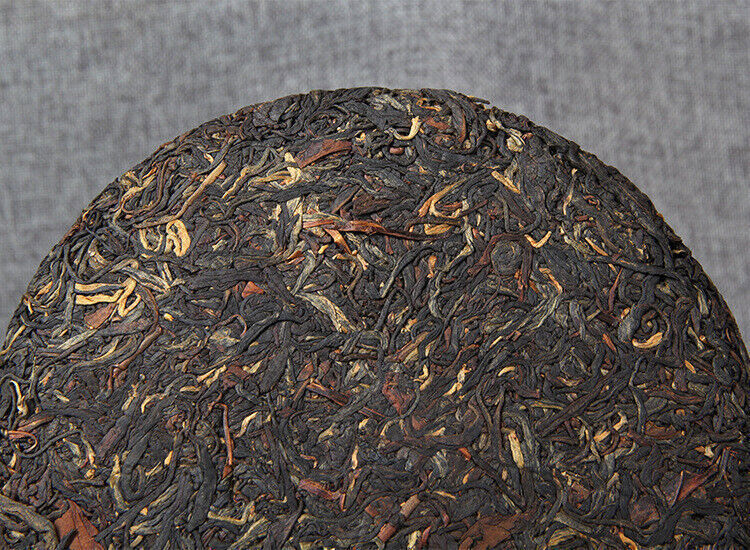 Gu Shu Hong Cha Sun Dried Ancient Tree Dianhong Dian Hong Black Tea Cake 357g