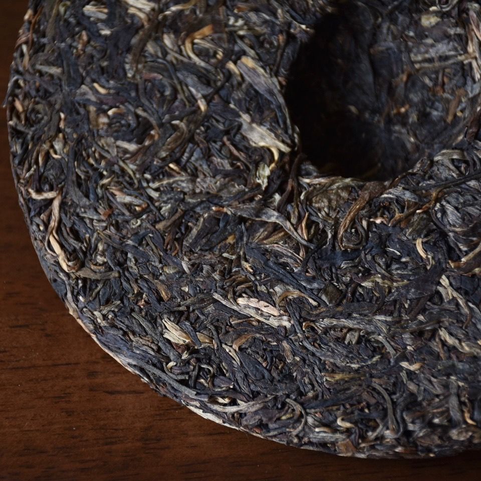 Mengku Rongshi Puerh Tea"Qiao Mu Wang" (King Arbor) Aged Shen Puer Tea 500g