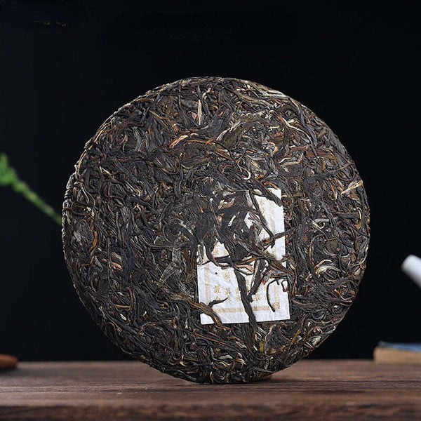 Gâteau au thé Pu'er du Yunnan Yiwu 357g thé cru Pu'er du début du printemps