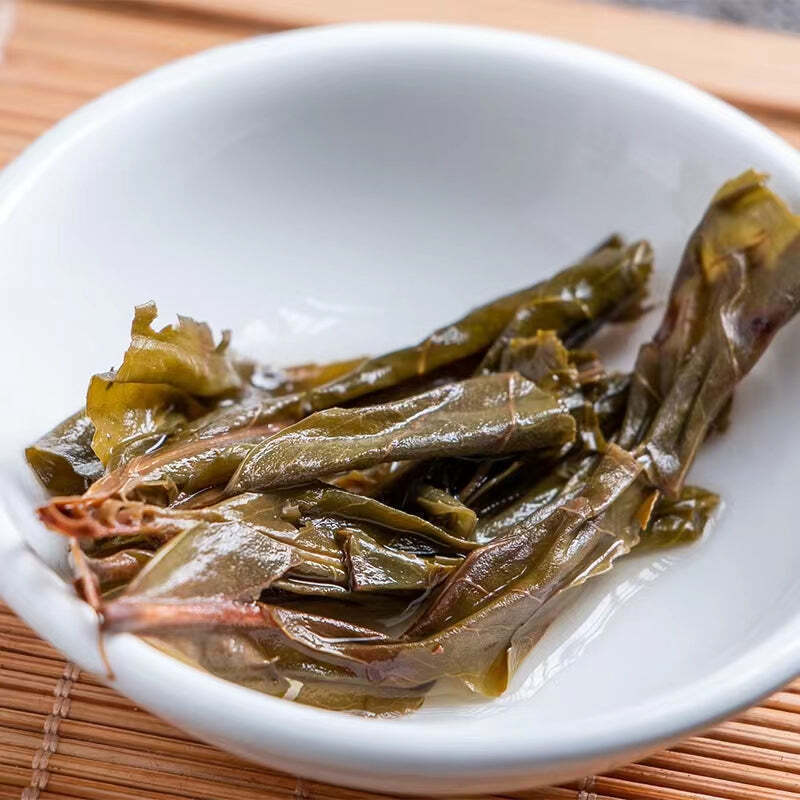 Pu'er Tea Yunnan Pu'er Raw Tea Cake Ancient Tree Golden Leaf Puerh Shengcha 357g