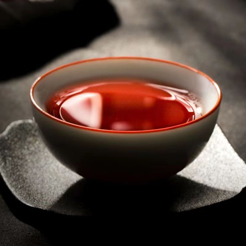 Yiwuchun Puerh Ripe Tea Cake Pu-erh Cooked Tea Pu'er Tea Chinese Black Tea 200g