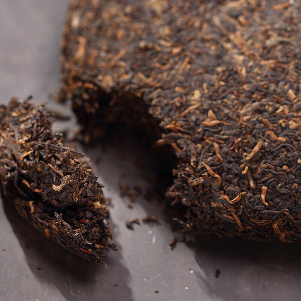 Menghai Tae Tea Puerh Tea Dayi Wei Zui Yan Classic Pu'er Tea Cake 357g Ripe Puer