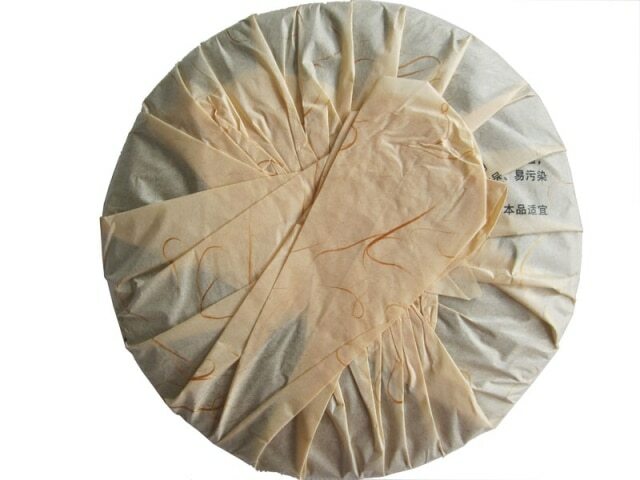 CIFbuy 2009/2010 YUN NAN YIN HAO Pu-erh Gongting Puer Tea Pu'er CHI TSE BEENG CHA 400g
2009/2010年云海银毫宫廷普洱沱茶普洱七子饼茶400克