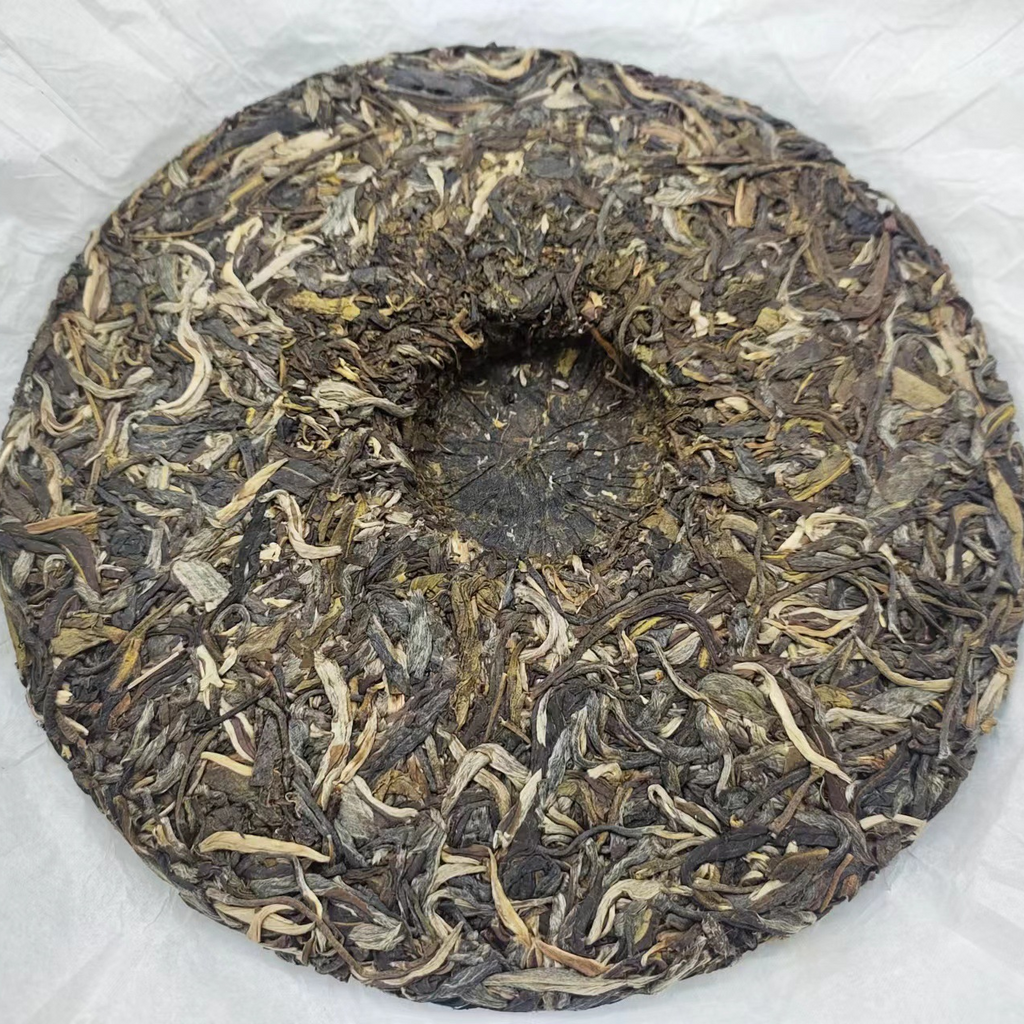 Yunnan Mengku Pu-erh Raw Tea Big Snow Mountain Puerh Sheng Tea Cake Pu'er 357g