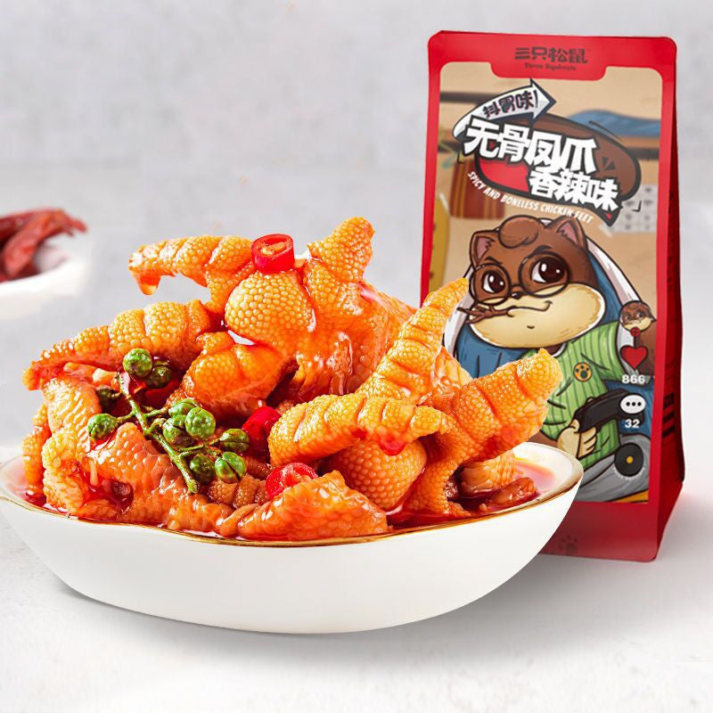 Three Squirrels Spicy Chicken Feet Without Bone Snacks 三只松鼠无骨凤爪香辣味 Main image