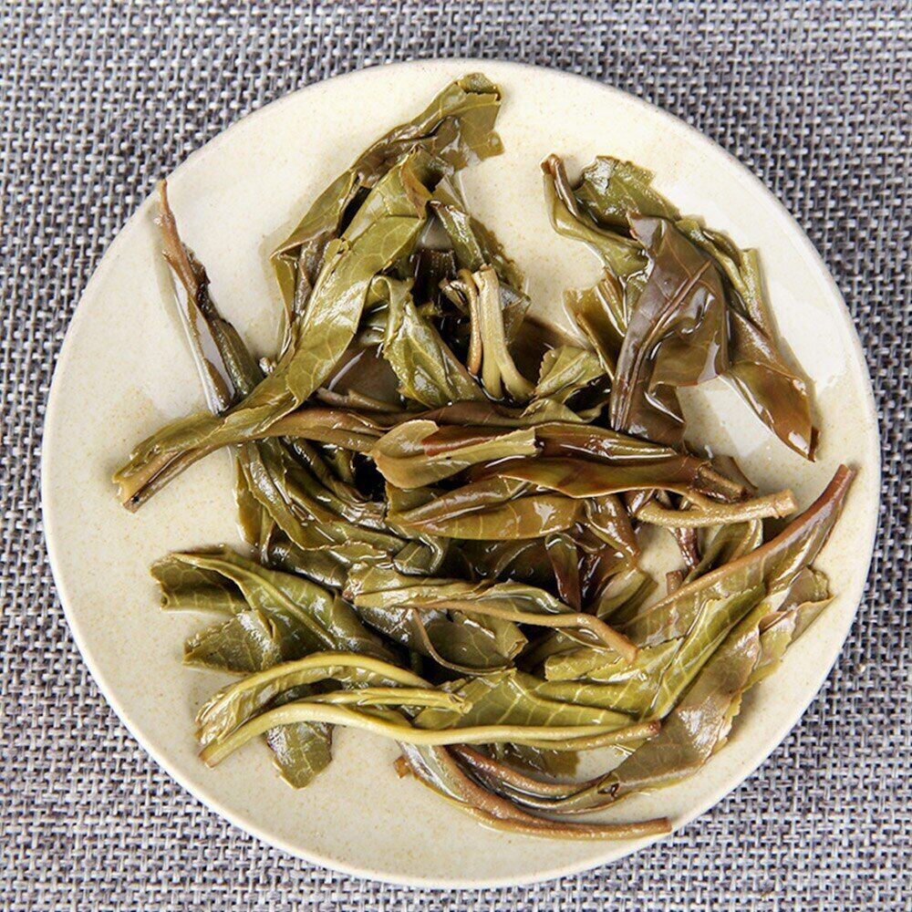 Yiwu Ancient Tree Pure Raw Puer Tea Yunnan Treasures Sheng Puerh Tea 357g