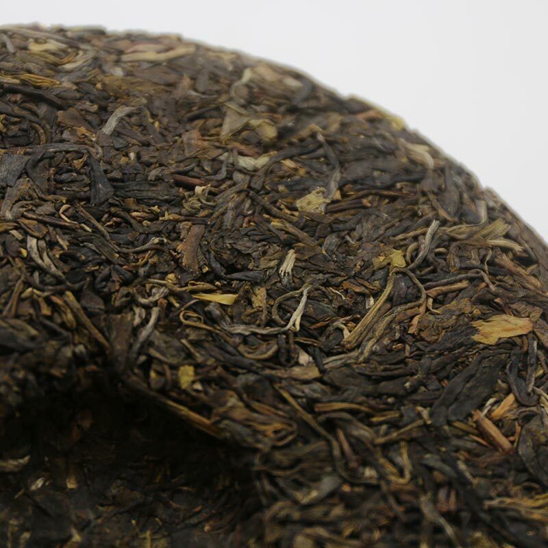 Cake Big Snowy Mountain Iceland Early Spring Tea Raw Pu erh Tea Cake 400g