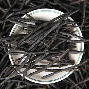 Premium Hainan KU DING Big Leaf Kuding Tea Herbal Tea Bitter Tea China Green Tea Main image