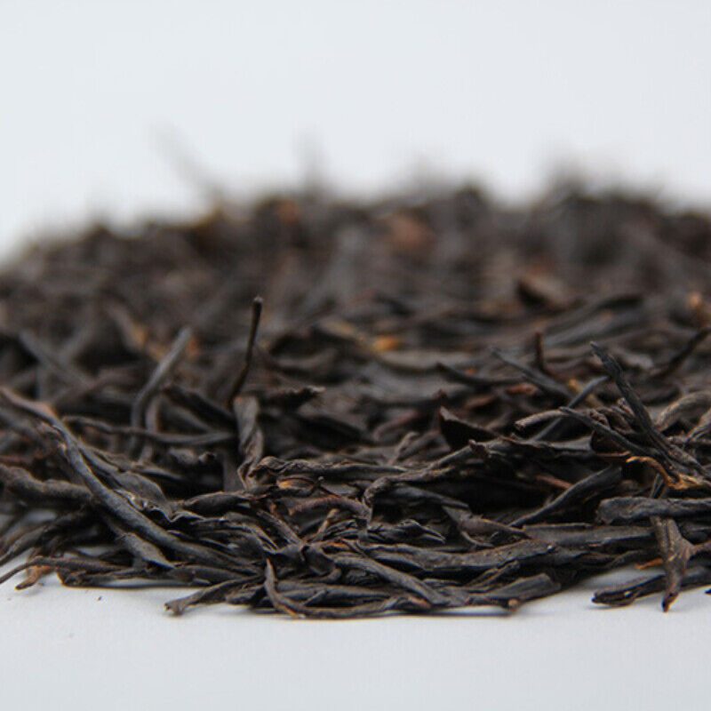 Dian Hong Black Tea Yunnan Old Tree Golden Needle Straight Strip Cooked Tea 500g