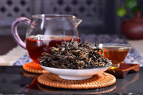 Yunnan Kong Fu Tea Chinese Black Tea Spring Feng Qing Fragrant China Dian Hong