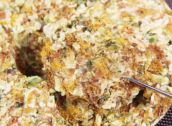 Pu-erh Tea Cake Raw Tea 357g Tea Flower Pu-erh Cake 谷花普洱茶饼生茶357g茶花普洱饼大雪山茶区普洱茶叶