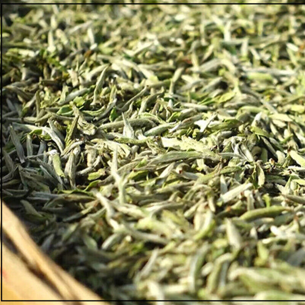 Top-Grade Shoumei Old White Tea Gardenia Hand Tearing White Tea Cake 150g