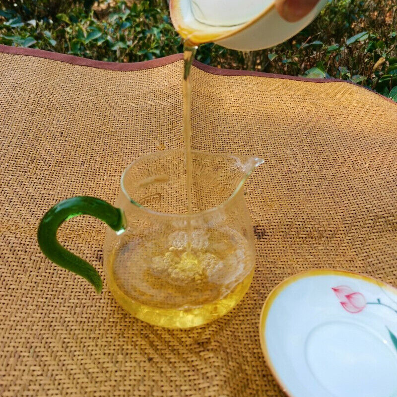 Zhonghong India Mengku Spring Tea Pu'er Tea Cake Yunnan Green Tea 357g